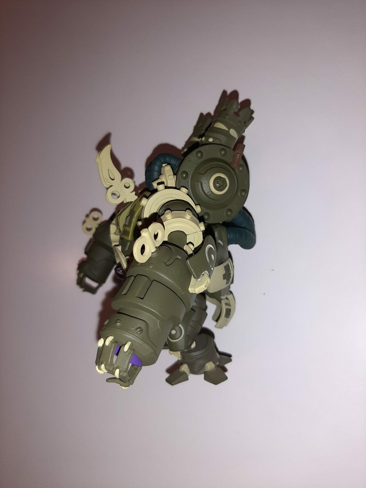 Figurine Razotemps (coté gauche)