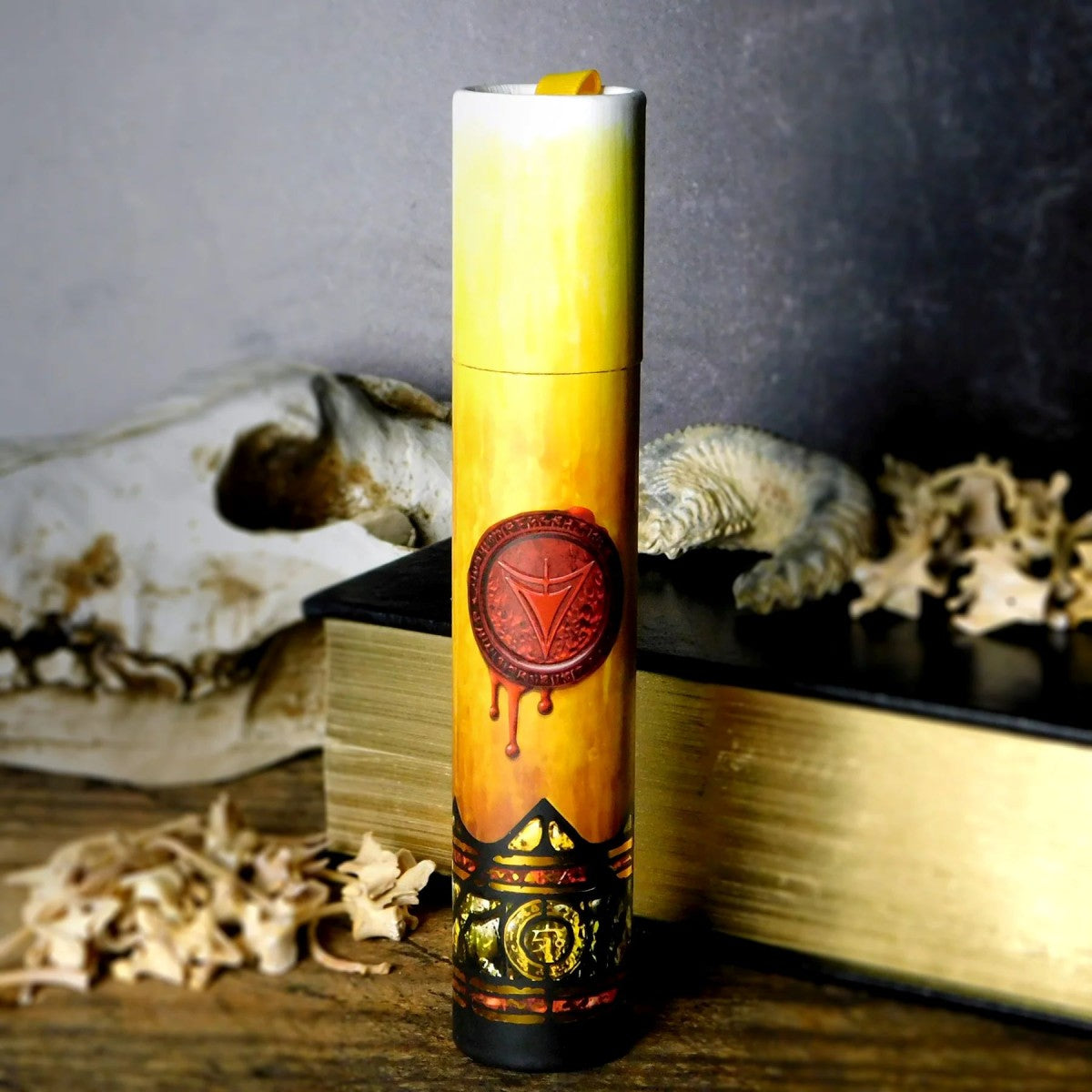 Étui-tube pour Dés, style Bougie "Signe Jaune"
