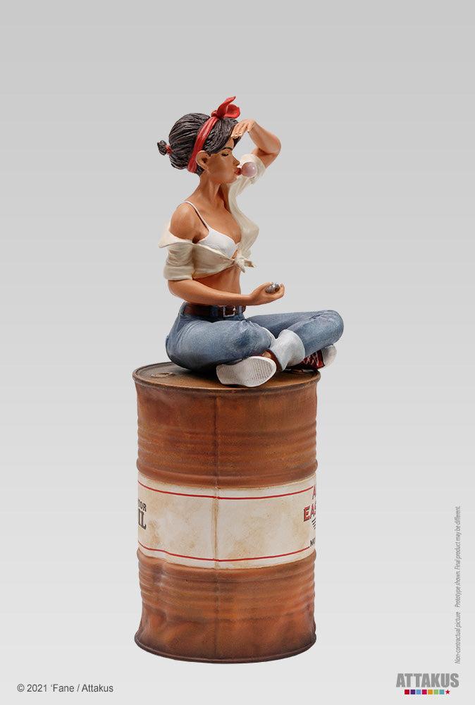 Figurine résine Lillie Roadrunner Aero Eastern - collection Pin-Up