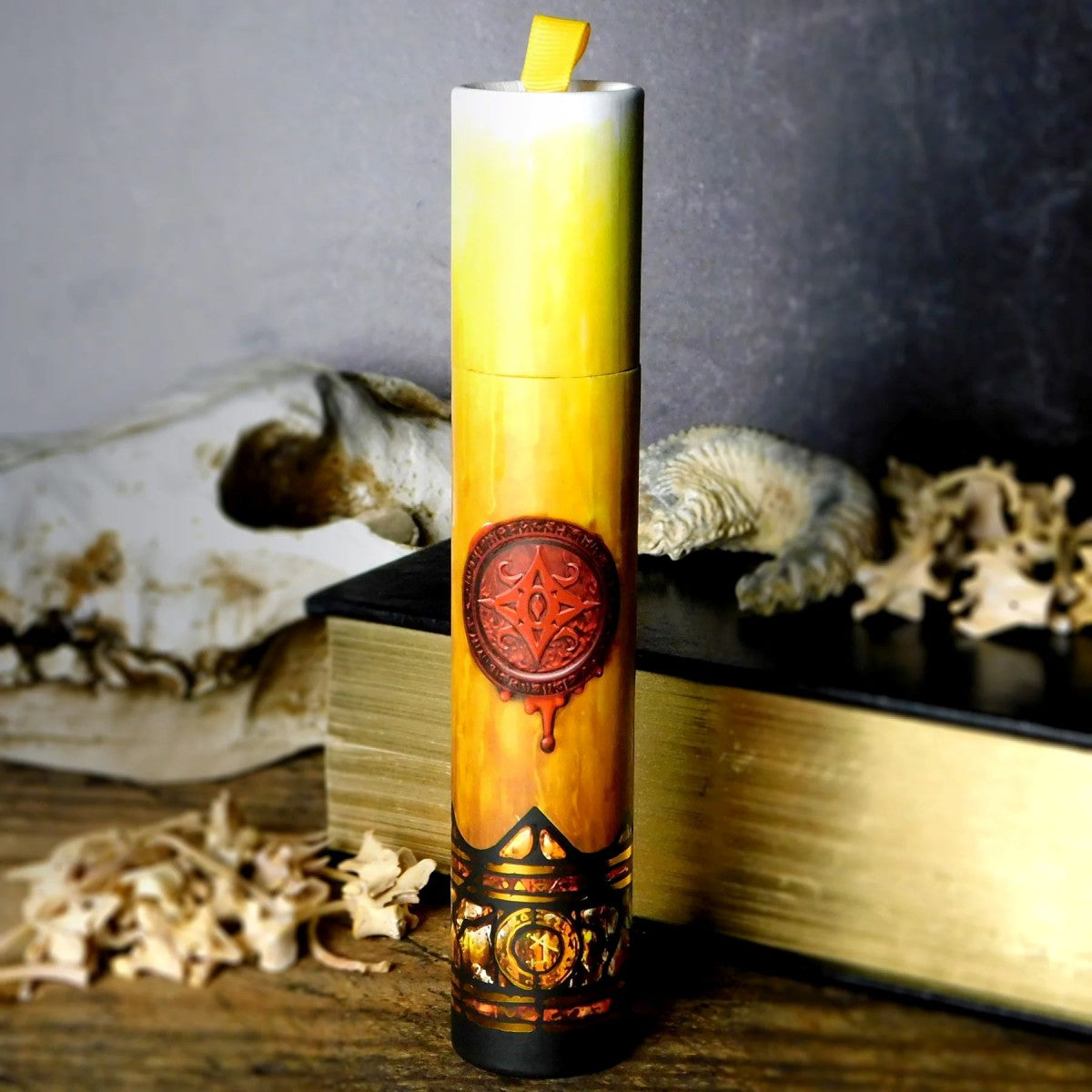 Étui-tube pour Dés, style Bougie "Étoile d’Azathoth"